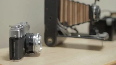 Vintage cameras pan Vidéo 43261075