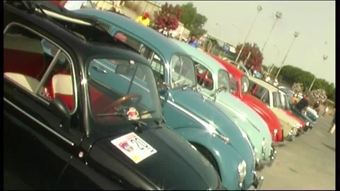 Vintage car parade in Sicily 스톡 동영상 156951253