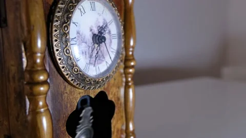 Vintage desk clock 库存影片 185481018