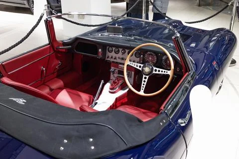 Vintage Jaguar E-Type Project ZP Cockpit View. London, UK, 24 December 2023 Foto stock
