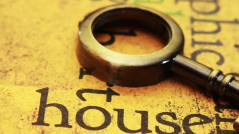 Vintage Key On House Text Symbolizing Property and Ownership Vídeo Stock 329072833