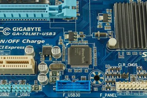Vintage motherboard with processor. 库存照片