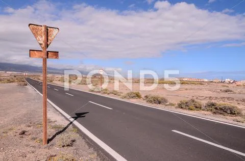 Vintage Old Rusty Road Sign Stock Photos