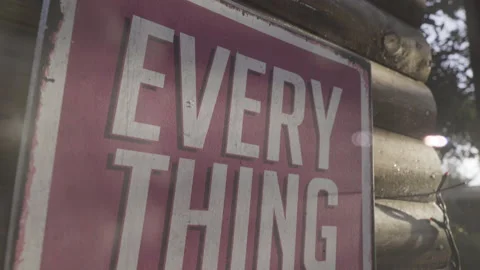 Vintage red poster with the sayers "everything is going to be ok" 库存影片 138178639
