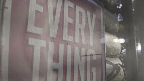 Vintage red poster with the sayers "everything is going to be ok" 库存影片 138236053