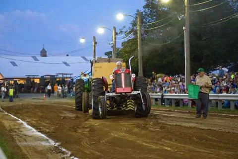 Vintage tractor pull Stock Photos