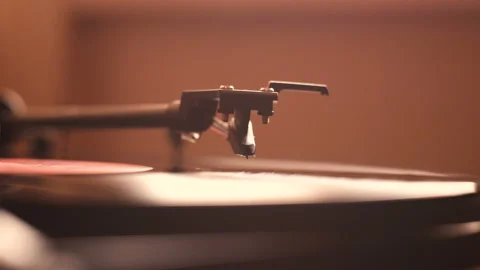 Vintage vinyl record player. launch Stock-Footage 96749972