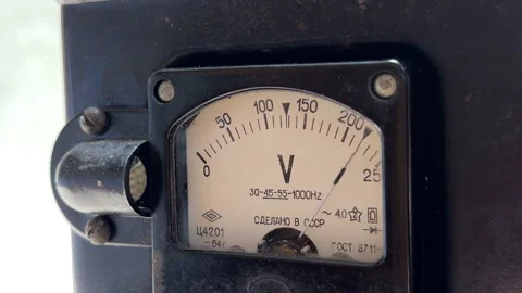Vintage Voltage Meter Operates With a Low-Frequency Electrical Hum Stock Footage 333185351