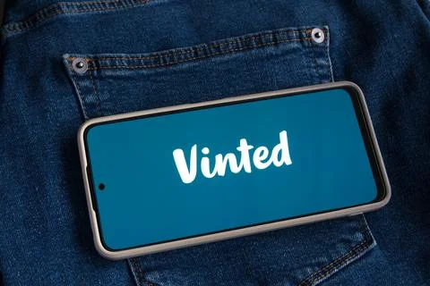 Vinted mobile app, a second-hand clothing and accessories portal Foto stock
