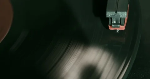 Vinyl record closeup with Shine line Vidéo 102830680