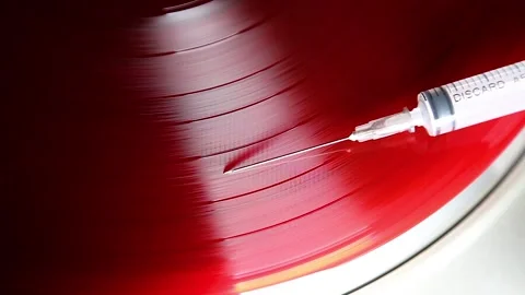 Vinyl record spinning Stock Footage 167422651