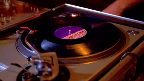 Vinyl spinning on turntable Video stock 95497124