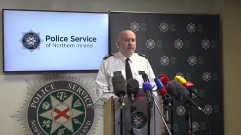 'Violent behaviour by a thuggish minority will not be tolerated' - PSNI after s Stock-Footage 336722359