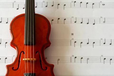 Violin on note paper Foto stock