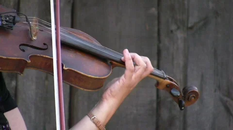 Violinist 1 (720p) Stock Footage 686820