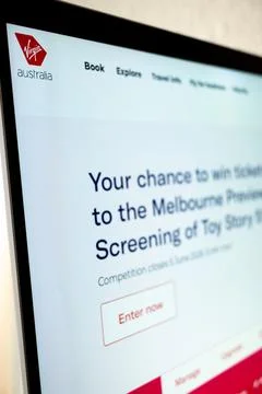 Virgin australia website displaying screen Fotos de archivo