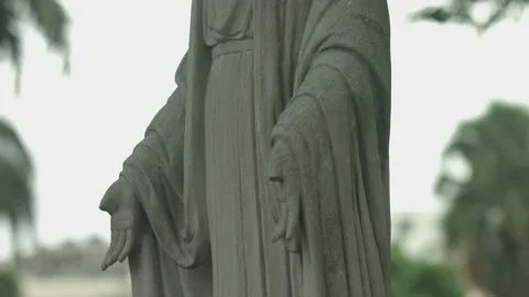 Virgin hands in cemetery Stock Footage 140035350