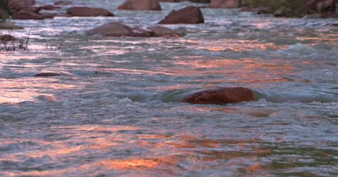 Virgin river red rock reflection Vídeos de archivo 65966417