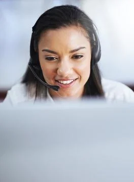 Virtual assistant, face or happy woman in call center consulting, speaking or Fotos de archivo