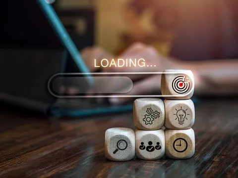 Virtual loading tab bar on target icon and strategy plan symbol on wooden b.. Foto stock