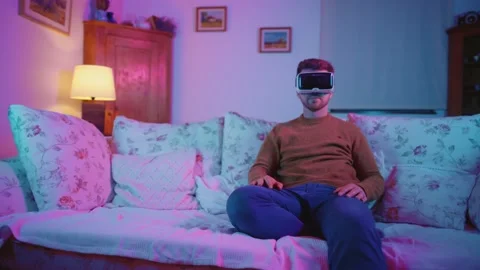 Virtual Reality VR Metaverse Headset Man Playing Games Exploring Worlds Stockbeeldmateriaal 195289767