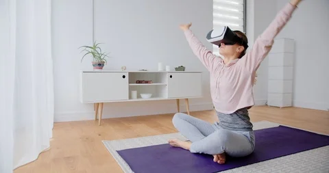 Virtual Reality Yoga at home Stock Footage 122235407