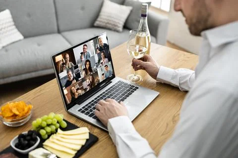 Virtual Wine Tasting Dinner Event Online Stock-Fotos