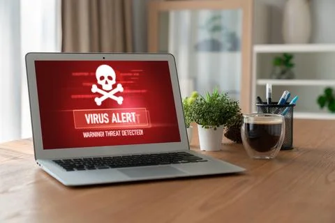 Virus warning alert on computer screen detected modish cyber threat Foto stock