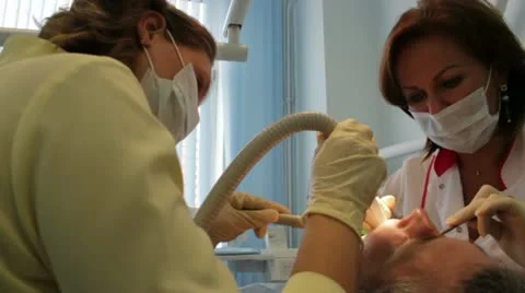 The visit to the dentist 库存影片 12884336