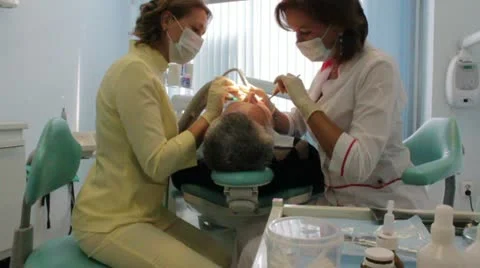 The visit to the dentist 库存影片 12884582