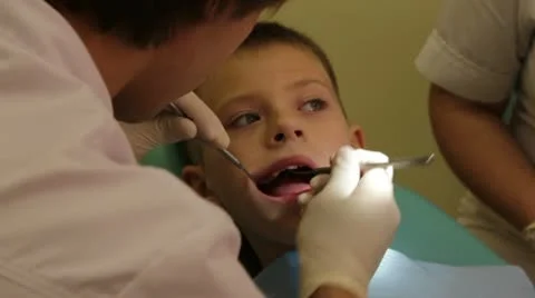 The visit to the dentist 库存影片 12884727