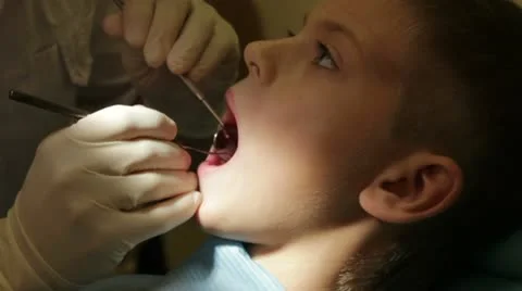 The visit to the dentist 库存影片 12884936