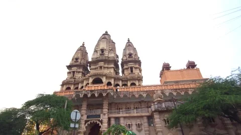 Visiting Chhatarpur Temple in Delhi Video stock 326286571