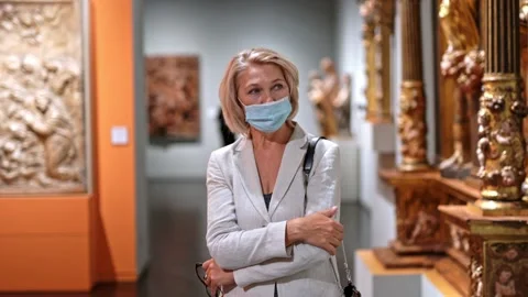 Visitor looking art object in art gallery museum. Stock Footage 145536853