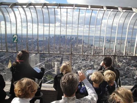 Visitors enjoy the view from  Empire State Building Stock Photos