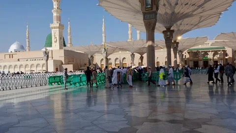 Visitors enter the honorable kindergarten in the Prophet’s Mosque Stock Footage 232775220