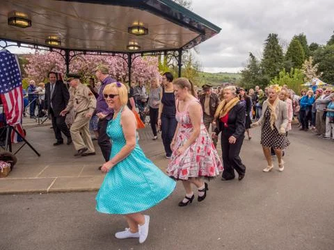 Visitors participating in the war time type tea dancing Stock-Fotos