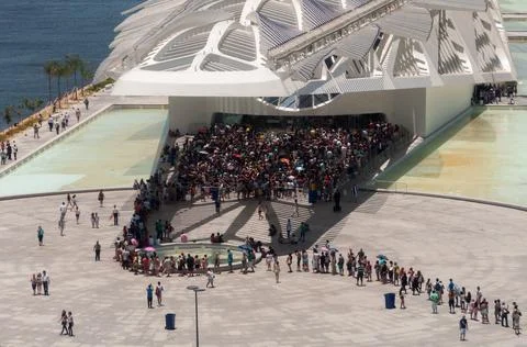Visitors in Queue at Museum of Tomorrow Stock-Fotos