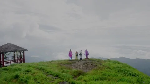 Visitors scenes closing Stock Footage 347486625