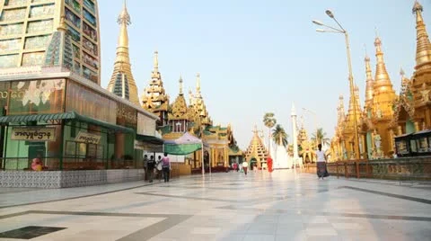 Visitors in Shwedagon Pagoda Stock Footage