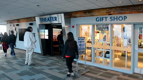 Visitors in Skywalk Observatory in Prudential Tower. Video stock 64334795