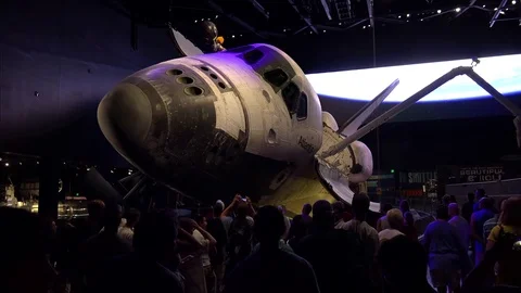 Visitors View Space Shuttle Atlantis at Kennedy Space Center, Cape Canaveral, FL Vidéo 72860818