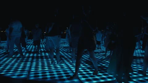 Visitors walking on Greeting to the Sun installation at night Vídeo Stock 340622585