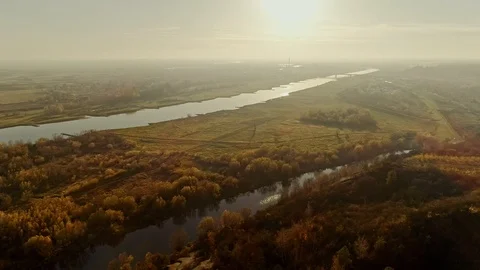 Vistula river (Wisla) and Pepper Hills (Gory Pieprzowe) at sunset. Autumn in Stock Footage 122516963