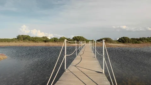 Visual Experience Of Running Down The Dock going to the beach Vídeo Stock 126174381