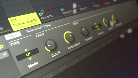 Visual indicators on deejay console computer screen Vídeo Stock 268423957