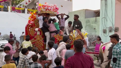 Visuals of an Indian Baraat, Peoples spend money in wedding procession Stock Footage 287969862