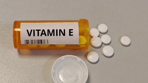 VITAMIN E antioxidant supplement for antioxidant and cellular protection box of Vídeo Stock 342566436