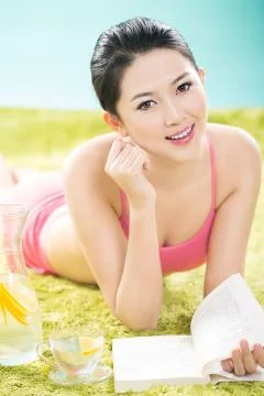 Vitamins Alone Lying down Fruit Drinking water Wide mouth bottle Look at the Stock Photos