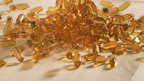 Vitamins and supplements fall in slow motion. 動画素材 292915530